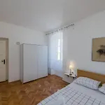 A2 - Spacious On Seafront With The Sea View