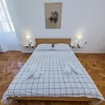 Apartman A2 - Spacious On Seafront With The Sea View Kaštela