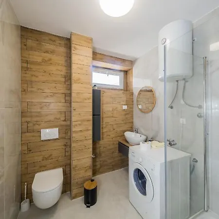 A2 - Spacious On Seafront With The Sea View Lägenhet