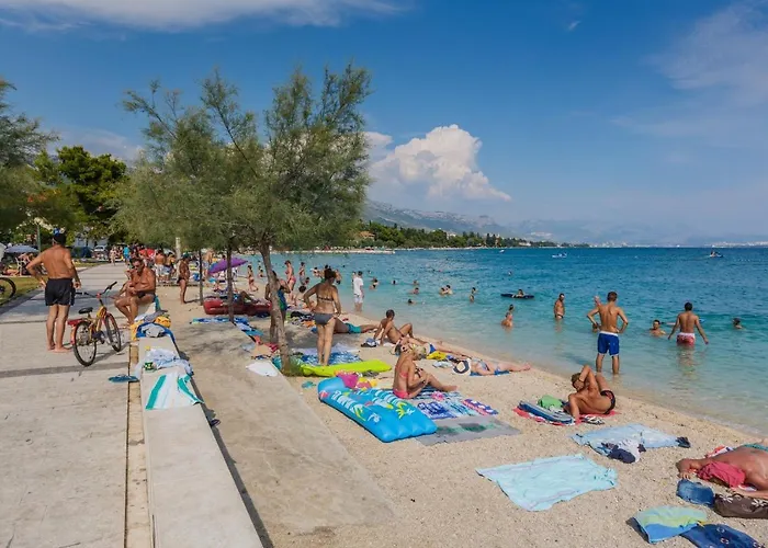 A2 - Spacious On Seafront With The Sea View