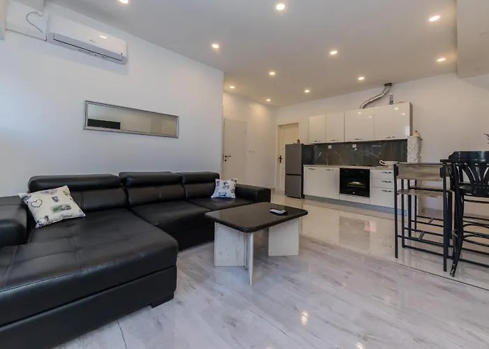 Apartman A2 - Spacious On Seafront With The Sea View *