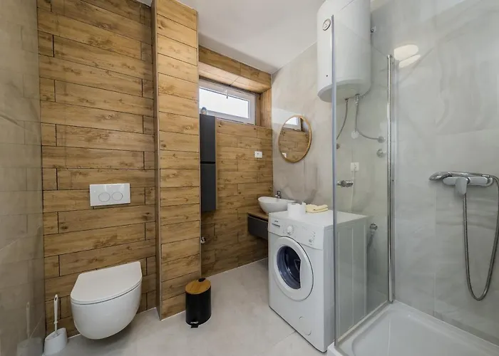 A2 - Spacious On Seafront With The Sea View Apartman Kaštela